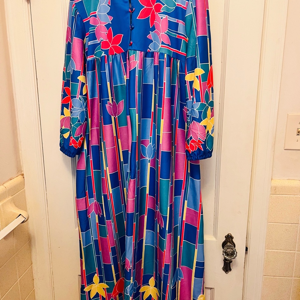 Vintage 80s Vibrant Blue Floral Geometric Nightgown Medium